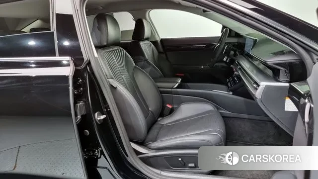 Hyundai Grandeur Hybrid (GN7) 2023 Черный из Кореи, фото 2