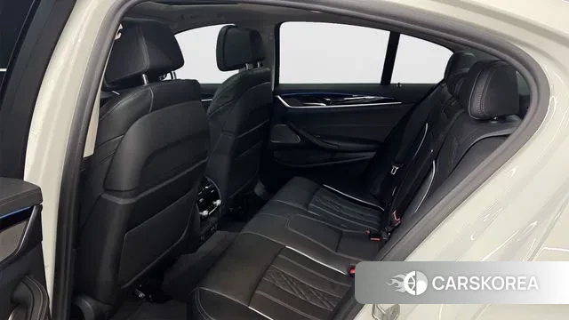 BMW 5 Series (G30) 2021 Белый из Кореи, фото 2