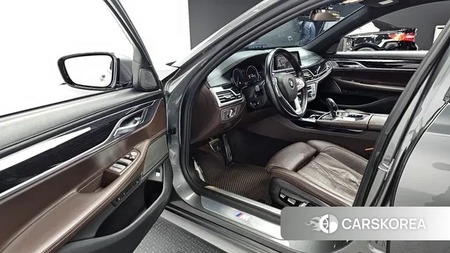 BMW 7 Series (G11) 2019 Серый из Кореи, фото 2