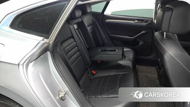 Volkswagen Arteon 2019 Серебристо-серый из Кореи, фото 2