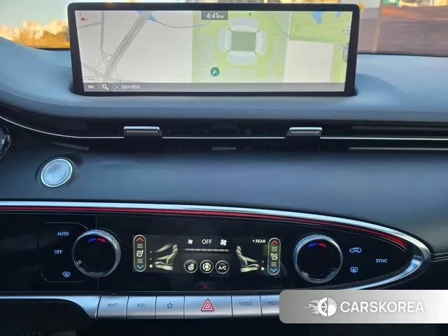 Genesis GV70 2021 Белый из Кореи, фото 2