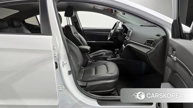 Hyundai The New Avante AD 2019 Белый из Кореи, фото 2