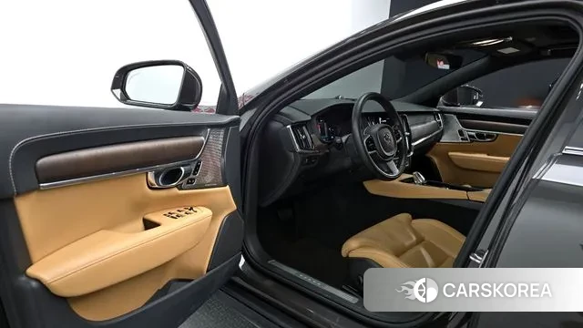 Volvo S90 2022 Серый из Кореи, фото 2