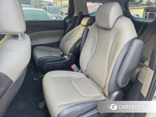 Kia The New Carnival 4th Generation 2024 Белый из Кореи, фото 2