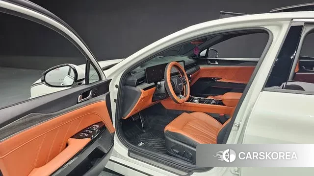 Kia The New K5 3rd generation 2024 Белый из Кореи, фото 2