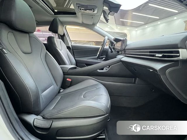 Hyundai Elantra 2021 Белый из Китая, фото 2