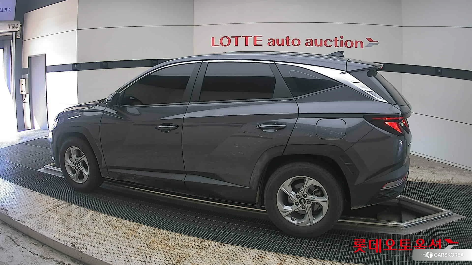 Hyundai Tucson 2022 Titanium Grey Metallic из Кореи, фото 2