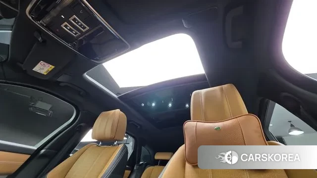 Land Rover Range Rover Velar 2022 Белый из Кореи, фото 2