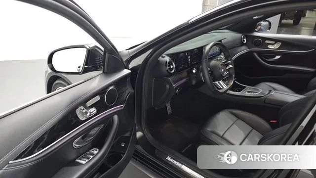 Mercedes-Benz E-Class W213 2021 Серый из Кореи, фото 2