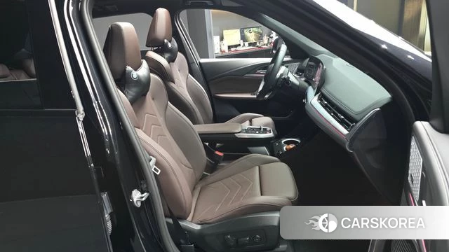 BMW X1 (U11) 2024 Черный из Кореи, фото 2