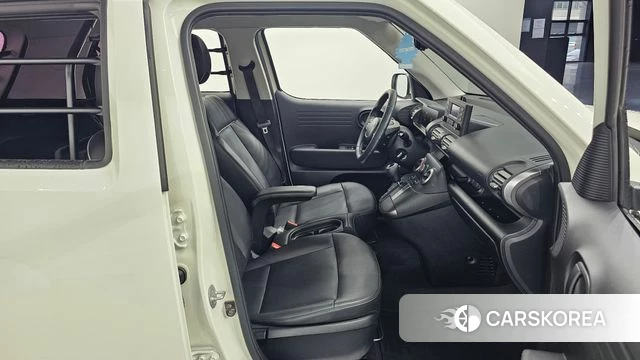 Hyundai Casper 2022 Белый из Кореи, фото 2