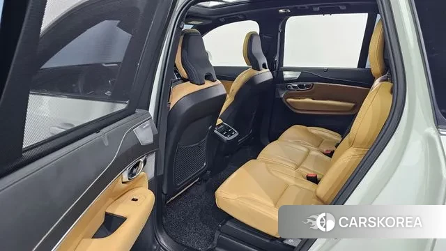 Volvo XC90 second Generation 2022 Белый из Кореи, фото 2
