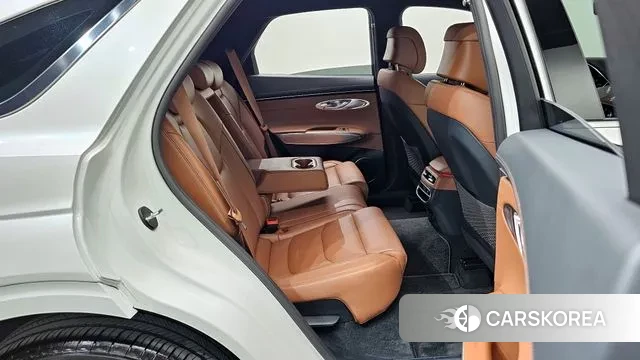 Genesis GV70 2022 Белый из Кореи, фото 2