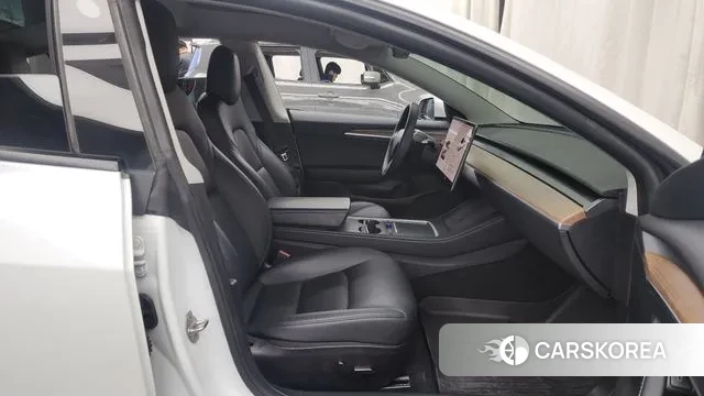 Tesla Model 3 2022 Белый из Кореи, фото 2