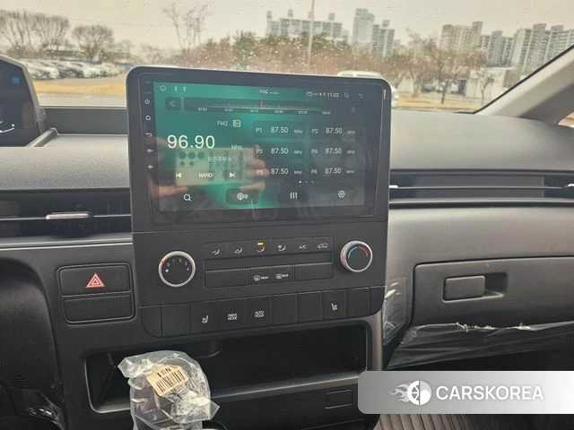 Hyundai Staria 2025 Серебристо-серый из Кореи, фото 2