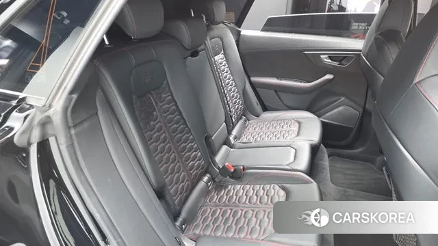 Audi RSQ8 (4M) 2022 Черный из Кореи, фото 2