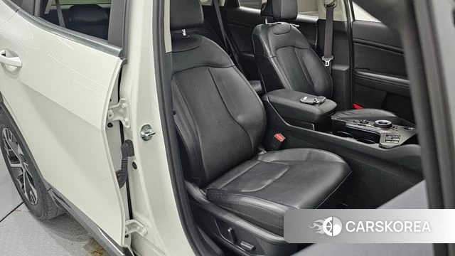 Kia Sportage 5th Generation Hybrid 2022 Белый из Кореи, фото 2