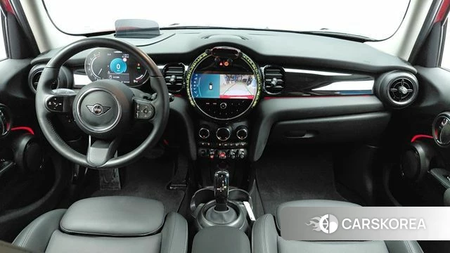 Mini Cooper 2023 Красный из Кореи, фото 2