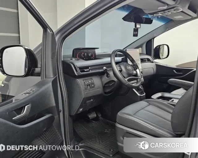 Hyundai Staria 2024 Серый из Кореи, фото 2