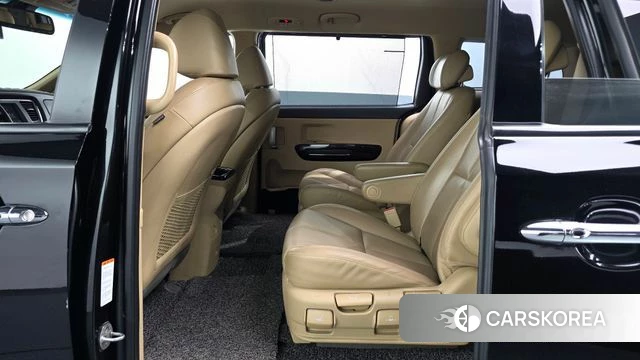 Kia The New Carnival 2018 Черный из Кореи, фото 2