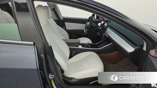 Tesla Model 3 2020 Серый из Кореи, фото 2