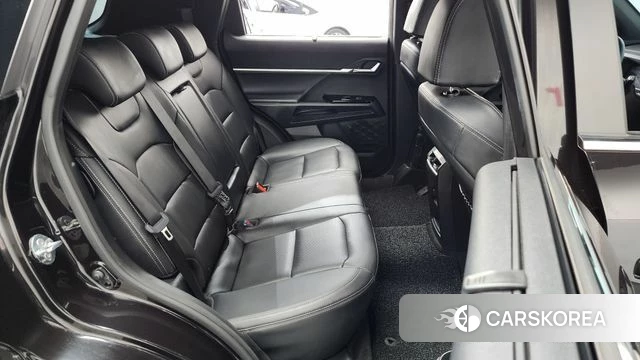 Ssangyong Torres 2023 Черный из Кореи, фото 2