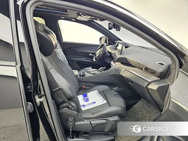 Peugeot 3008 second generation 2020 Черный из Кореи, фото 2