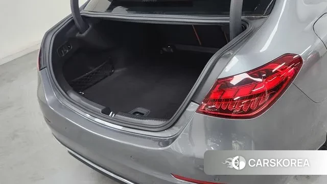 Mercedes-Benz C-Class W206 2022 Серый из Кореи, фото 2