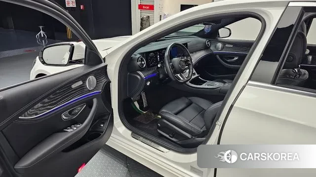 Mercedes-Benz E-Class W213 2020 Белый из Кореи, фото 2