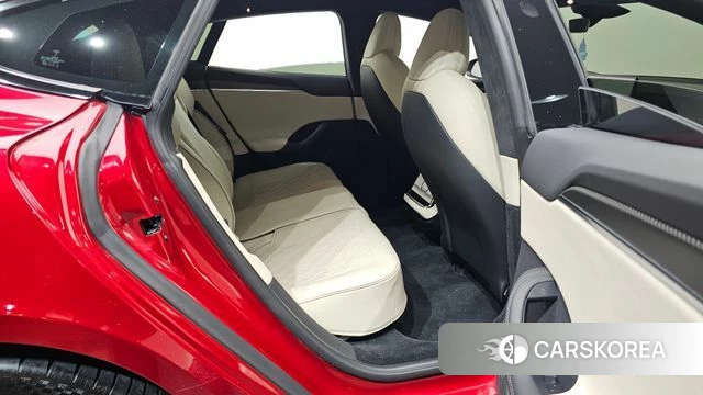 Tesla Model S 2023 Красный из Кореи, фото 2