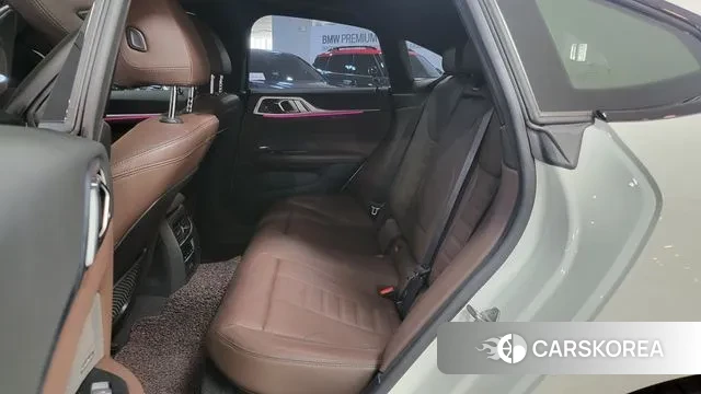 BMW i4 2023 Белый из Кореи, фото 2