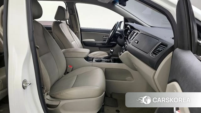 Kia The New Carnival 2019 Белый из Кореи, фото 2