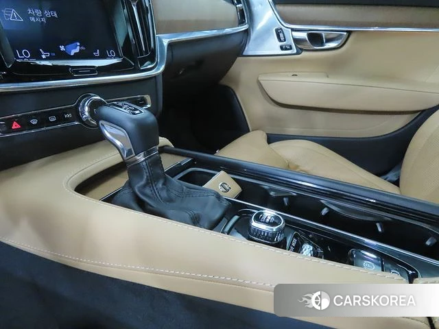 Volvo S90 2019 Серый из Кореи, фото 2
