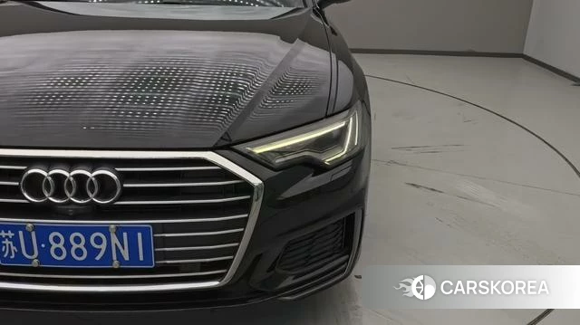 Audi A6L 2021 Черный из Китая, фото 2