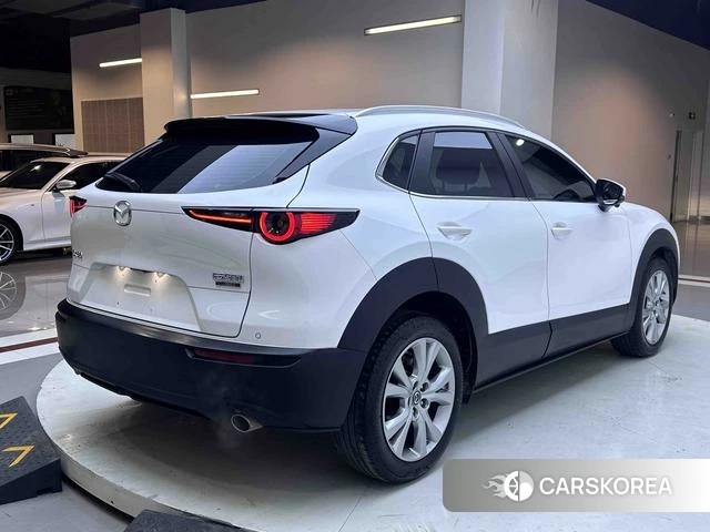 Mazda CX-30 2023 Белый из Китая, фото 2