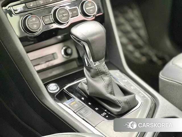 Volkswagen Tiguan L 2021 Белый из Китая, фото 2