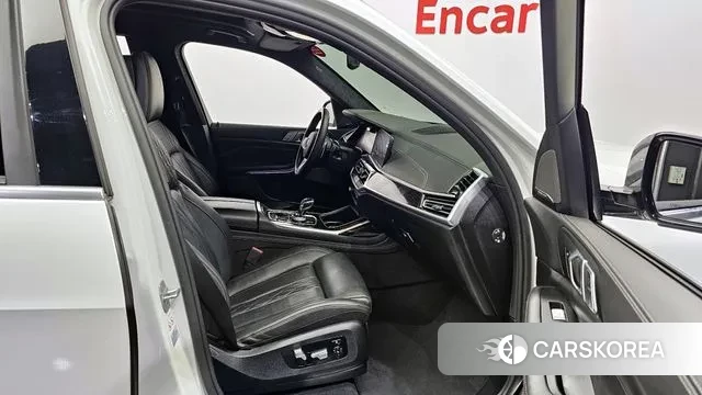 BMW X7 (G07) 2020 Белый из Кореи, фото 2