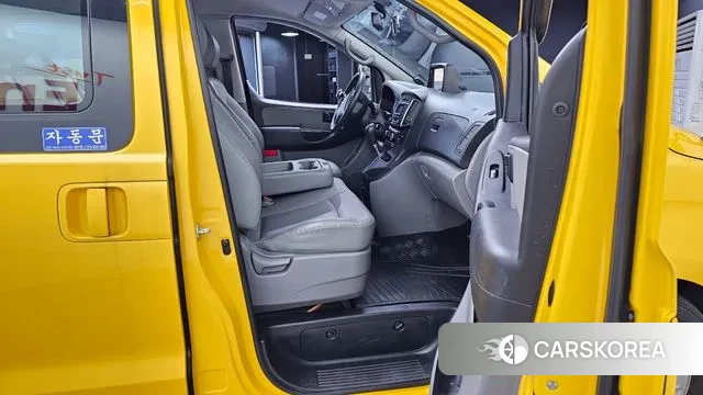 Hyundai The New Grand Starex 2018 Желтый из Кореи, фото 2