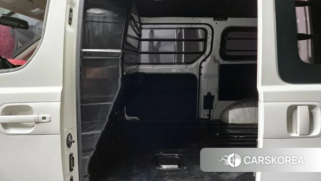 Hyundai The New Grand Starex 2019 Белый из Кореи, фото 2