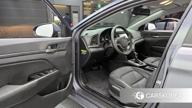 Hyundai Avante AD 2018 Серый из Кореи, фото 2