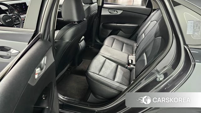 Kia The New K3 2nd generation 2022 Серый из Кореи, фото 2
