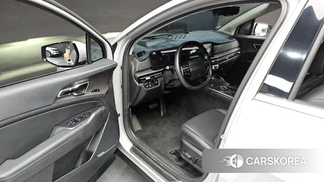 Kia The New Sportage 5th Generation Hybrid 2025 Серебристо-серый из Кореи, фото 2