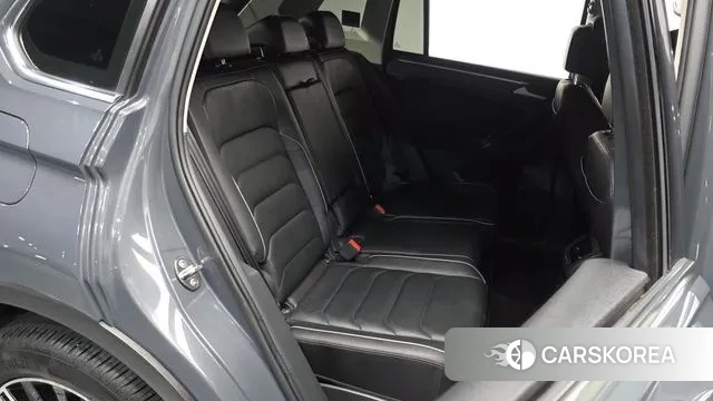 Volkswagen Tiguan second Generation 2021 Серый из Кореи, фото 2