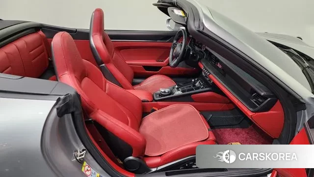 Porsche 911(992) 2024 Серебряный из Кореи, фото 2