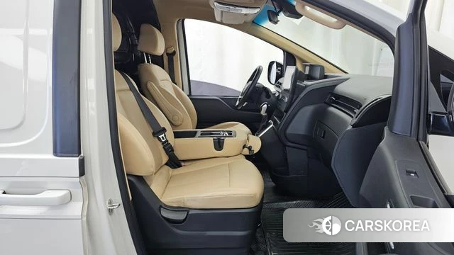 Hyundai Staria 2021 Белый из Кореи, фото 2