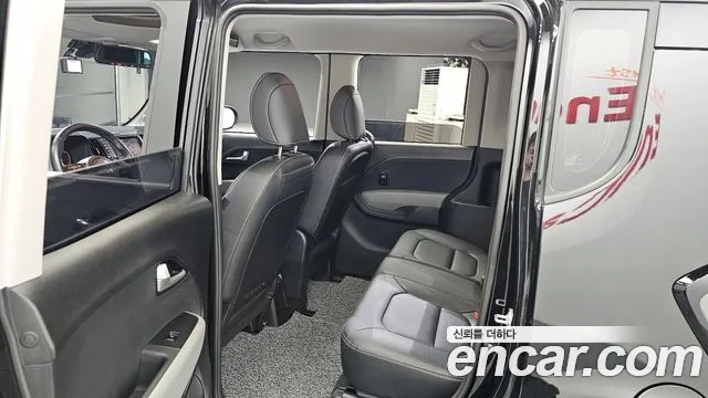 Kia The New Kia Ray 2023 Черный из Кореи, фото 2