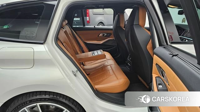 BMW 3 Series (G20) 2022 Белый из Кореи, фото 2