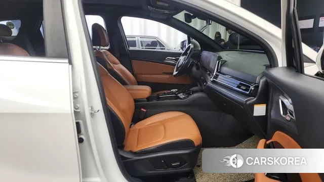 Kia Sportage 5th Generation Hybrid 2021 Белый из Кореи, фото 2