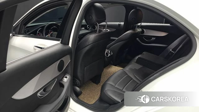 Mercedes-Benz C-Class W205 2020 Белый из Кореи, фото 2