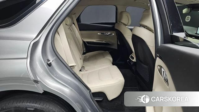 Genesis GV70 2023 Серебристо-серый из Кореи, фото 2
